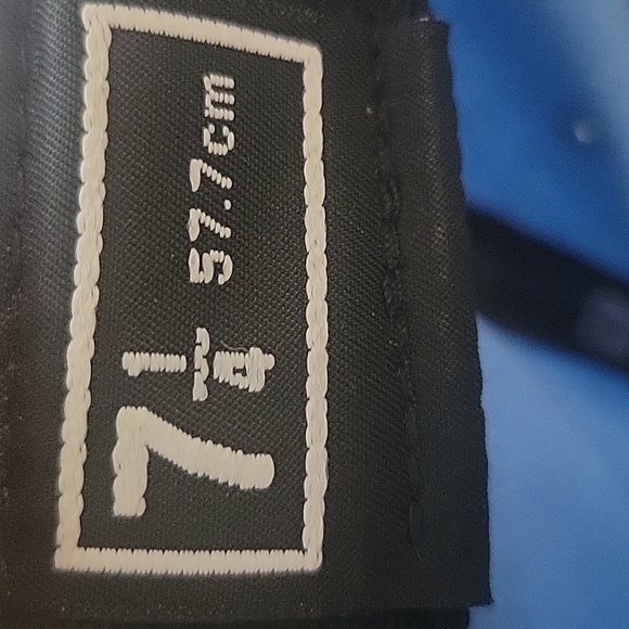 Buffalo Sabres NHL OFFICIAL LICENSED PRODUCT cap size 7 1/4 blue and white - Picture 9 of 9